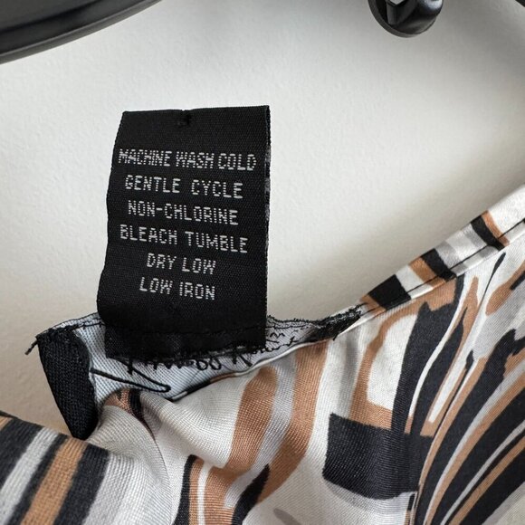 Russell Kemp New York Womens Pullover Sleeveless Blouse Size 2X - Picture 4 of 7